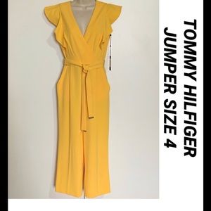 TOMMY HILFIGER  LONG JUMPER.      NWT